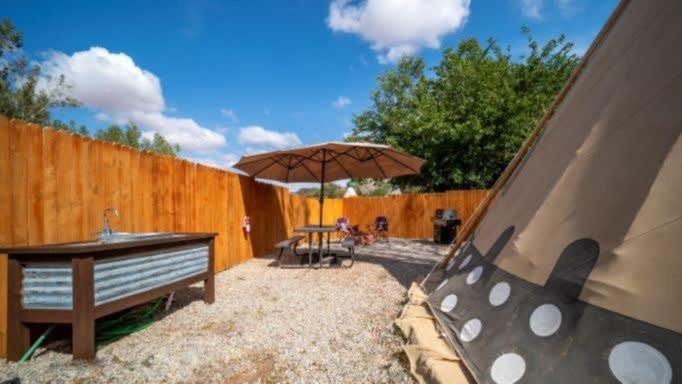OK RV Park Family Tipi OK1 Hotel Moab Buitenkant foto